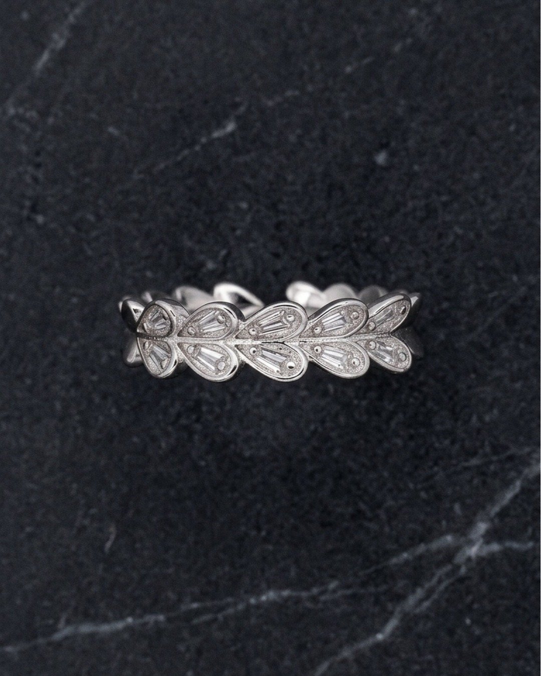 Laurel Leaf Spark Adjustable Ring – 925 Sterling Silver — view 4