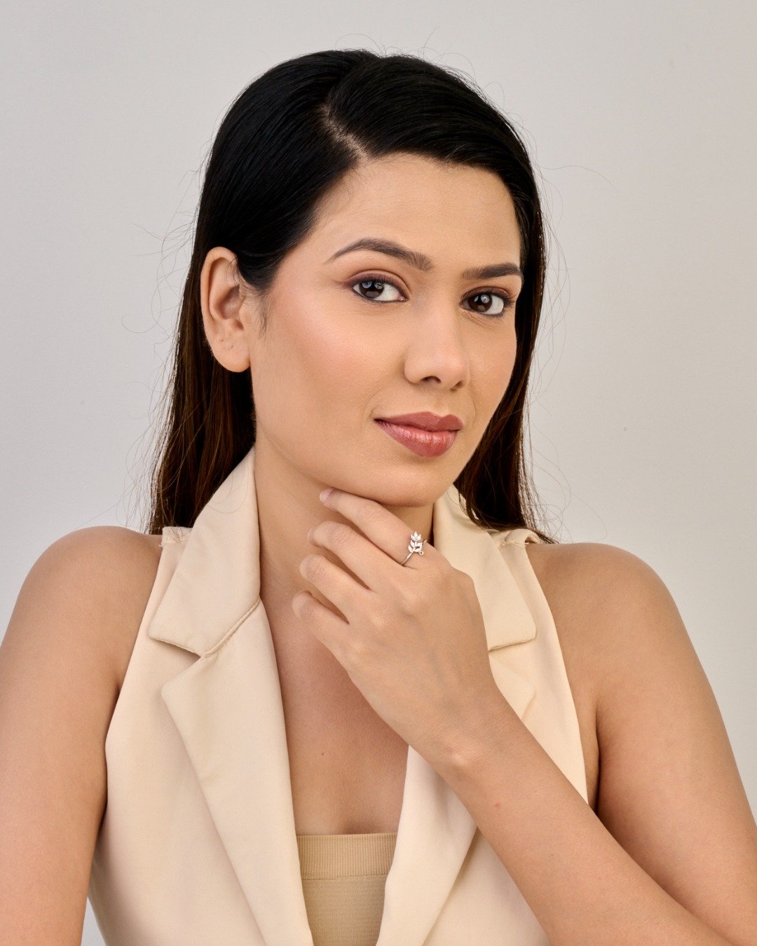 Delicate Leaf Vine Adjustable Ring – 925 Sterling Silver — view 3