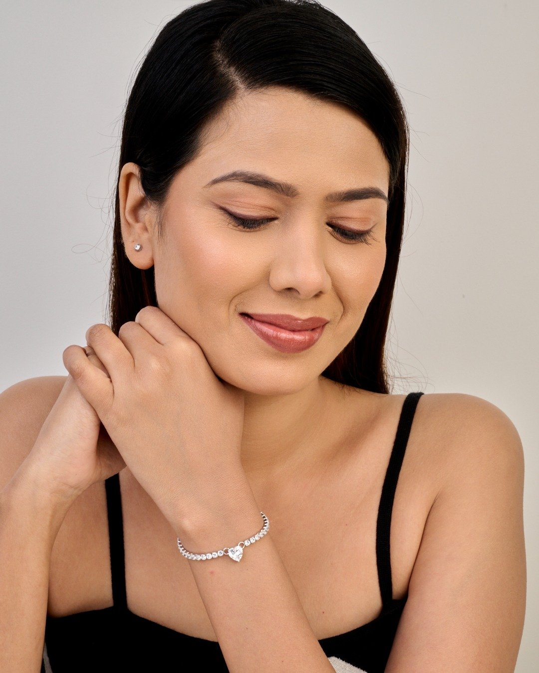 Sparkling Heart Tennis Bracelet – 925 Sterling Silver — view 4