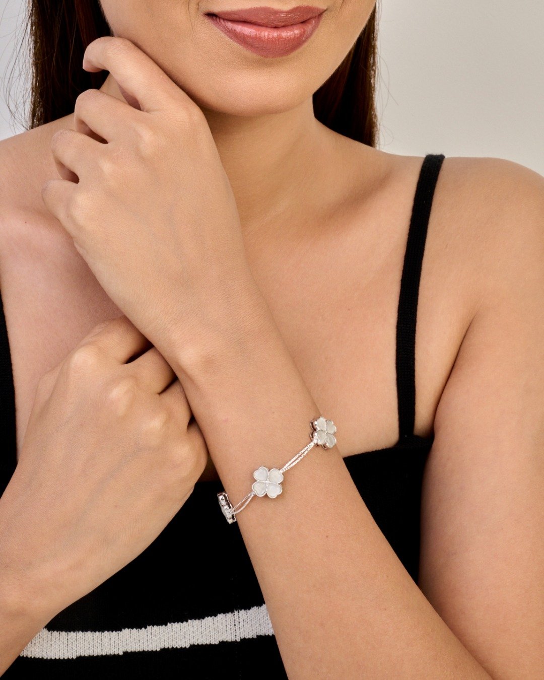 Mother of Pearl Triple Clover Bracelet – 925 Sterling Silver — view 3