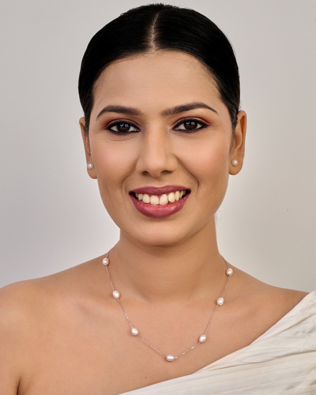 Classic Pearl Station Necklace – 925 Sterling Silver — view 3