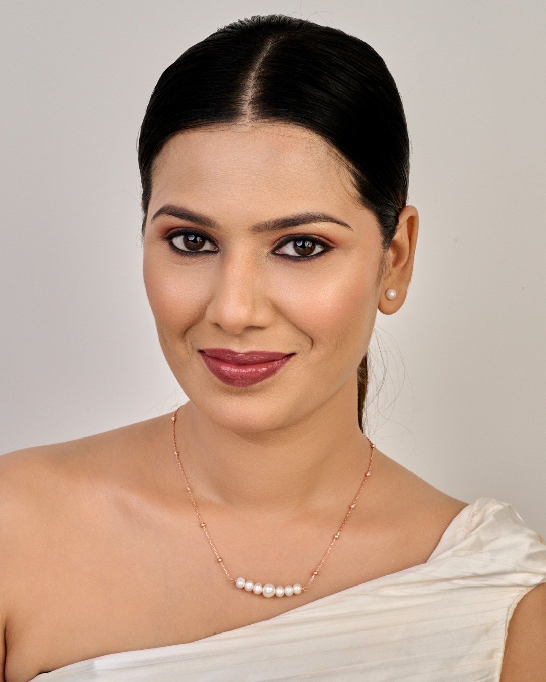 Pearl Bar Minimal Necklace – 925 Sterling Silver — view 3