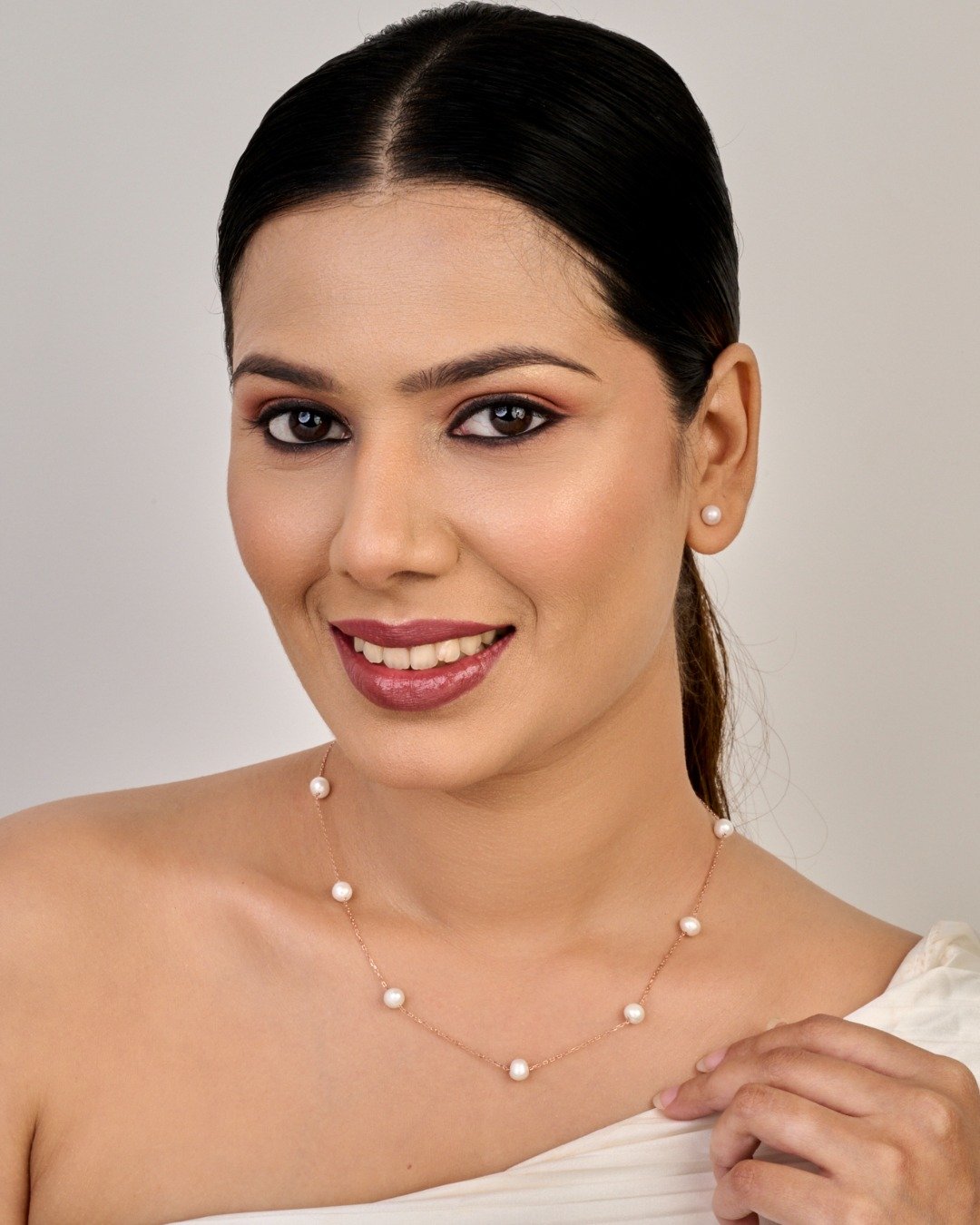 Classic Pearls Station Necklace – 925 Sterling Silver — view 3