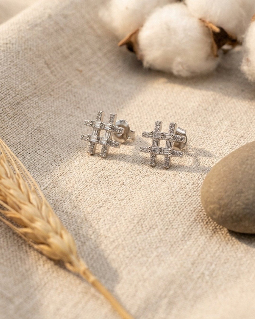 Geometric Spark Grid Stud Earrings