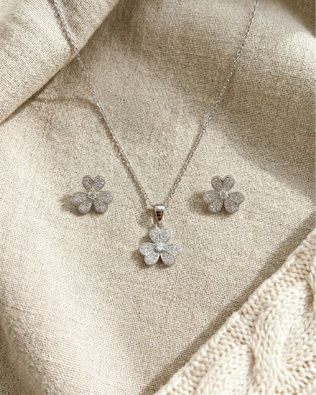 Sparkling Clover Pendant Set – 925 Sterling Silver — view 5
