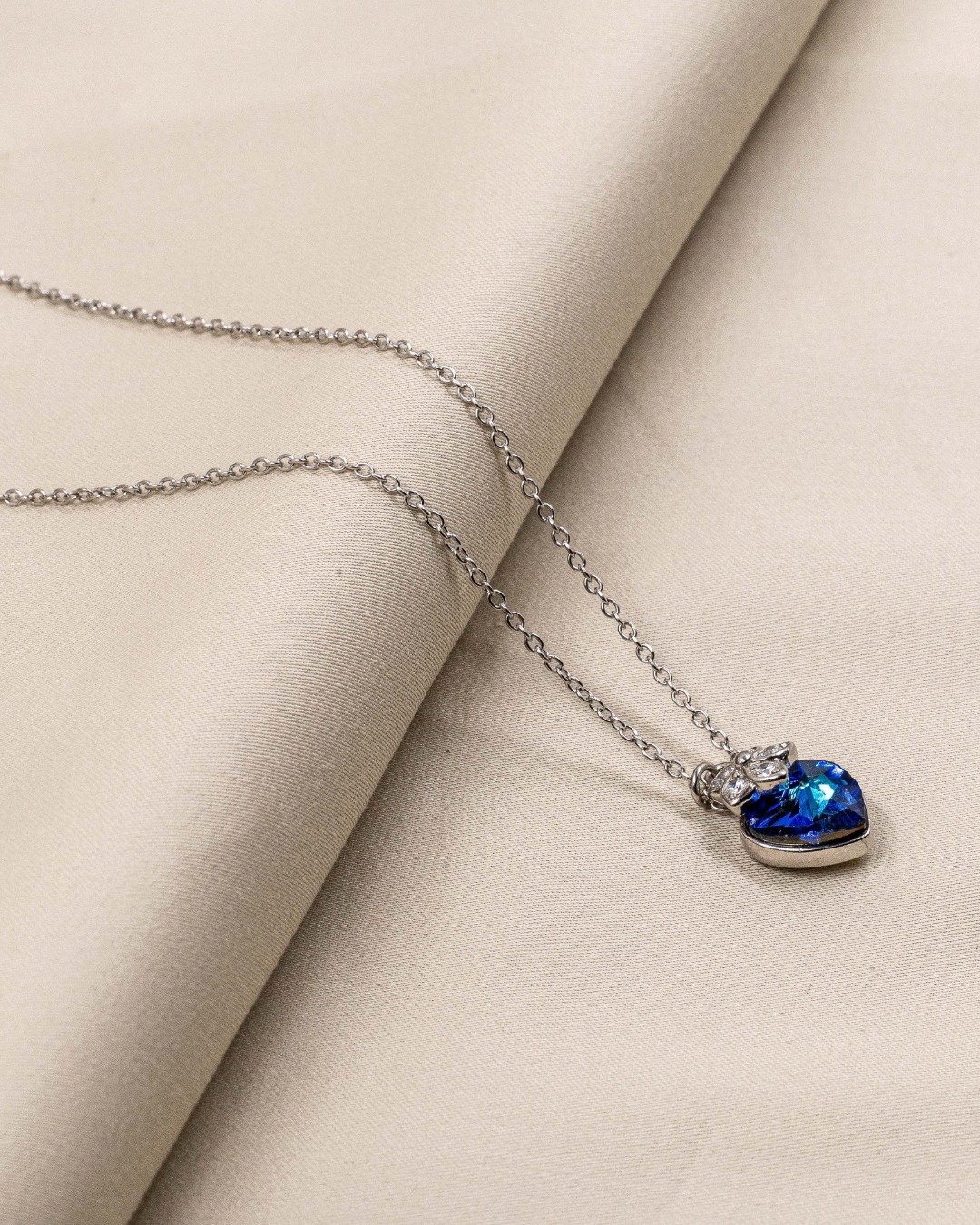 Midnight Bloom Heart Pendant Necklace – 925 Sterling Silver