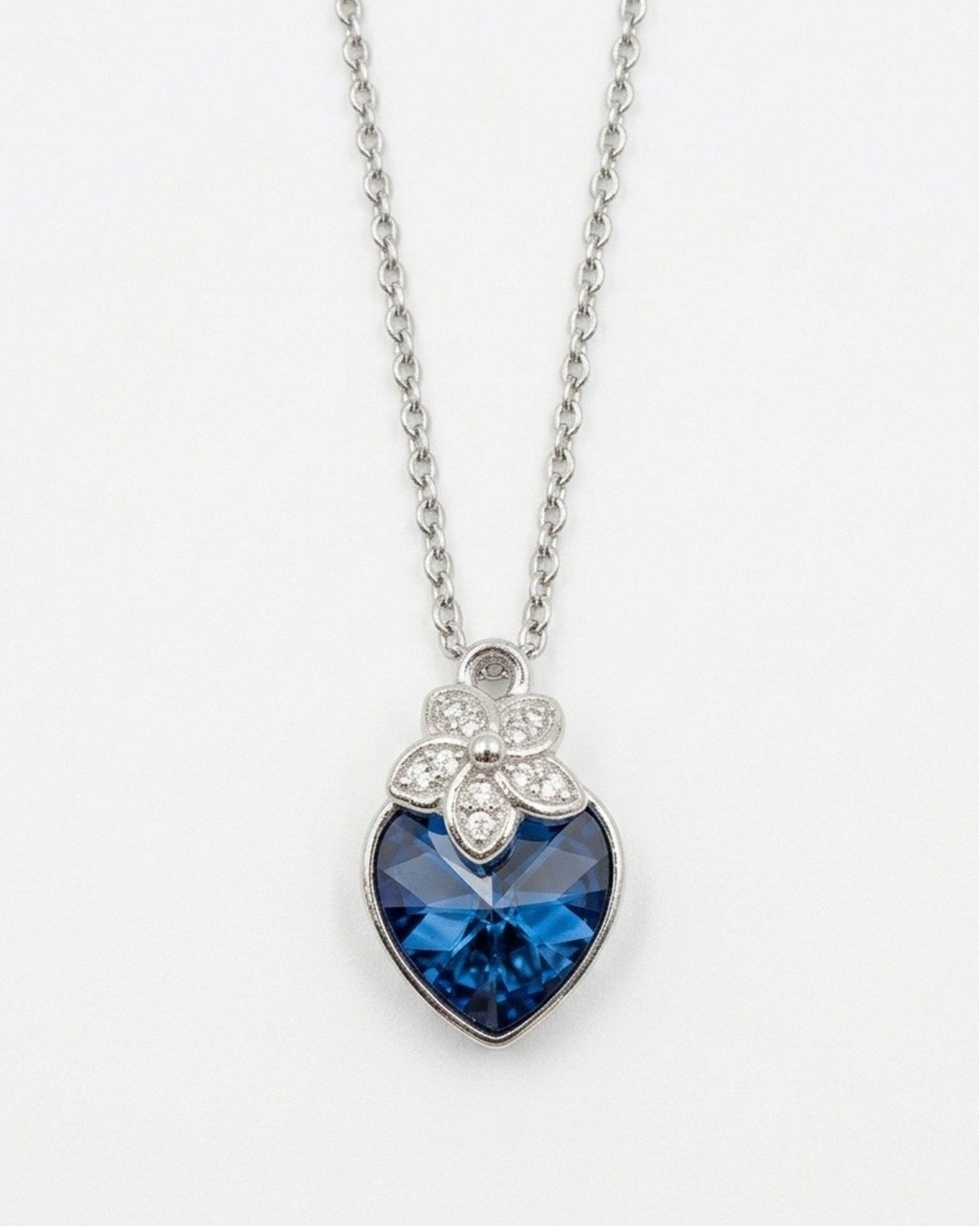 Midnight Bloom Heart Pendant Necklace – 925 Sterling Silver