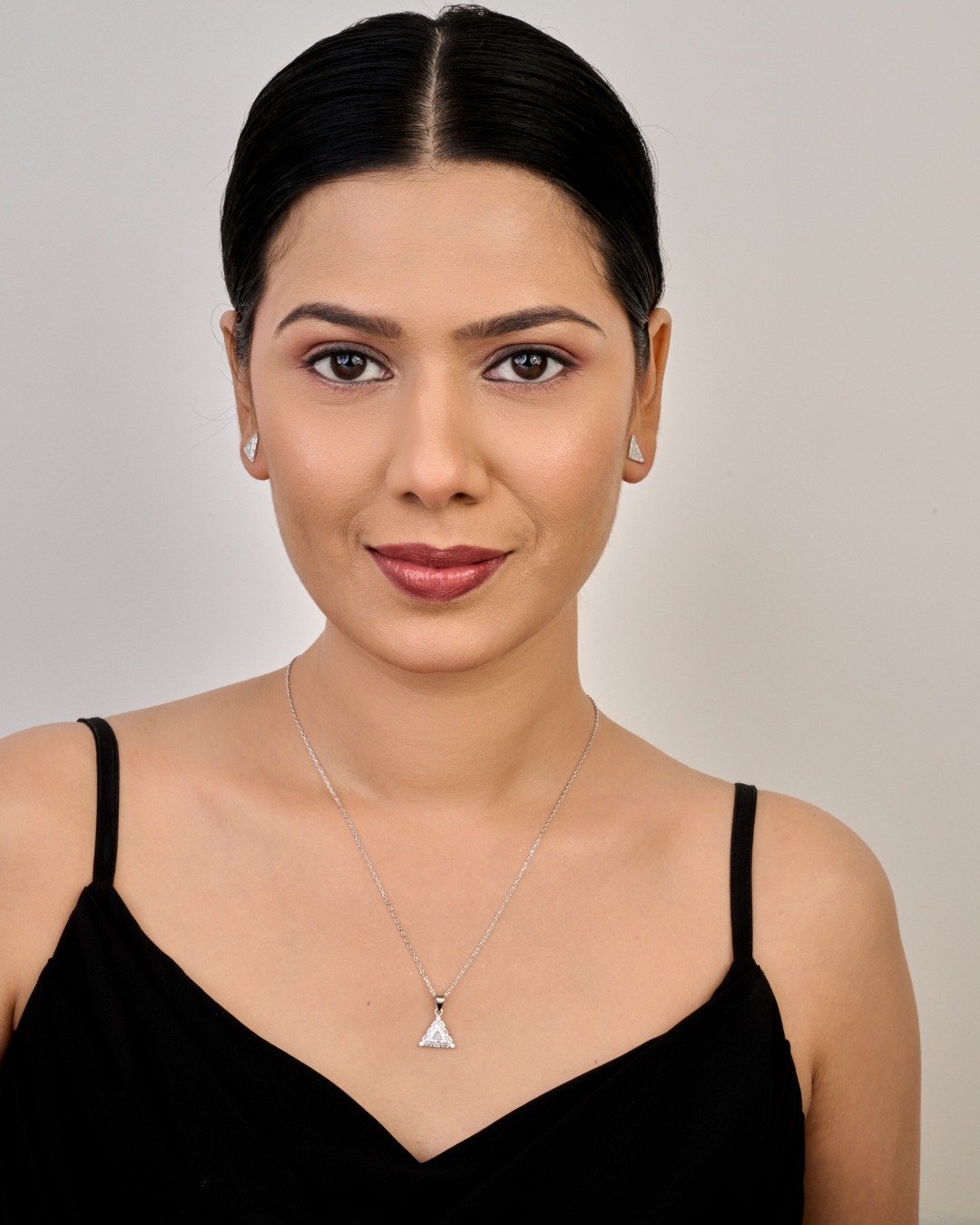 Elegant Triangle Crystal Pendant Set – 925 Sterling Silve — view 3