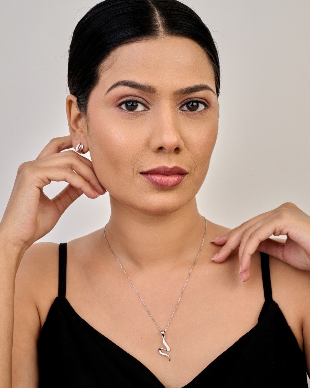 Elegant Snake Curve Pendant Set – 925 Sterling Silver — view 4