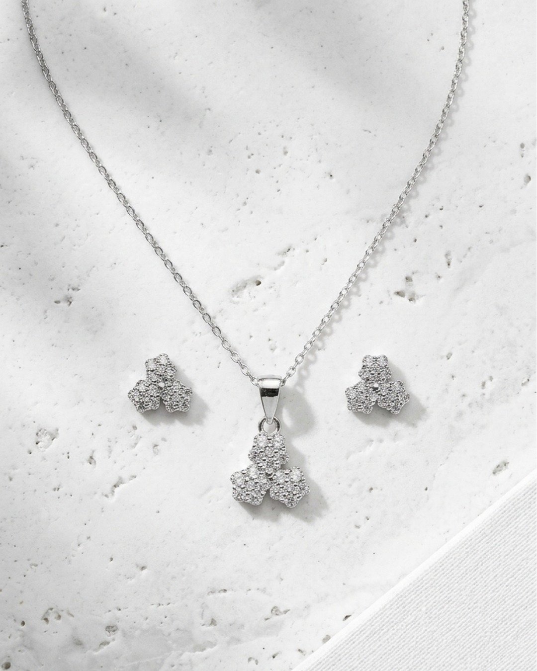 Sparkling Clover Crystal Pendant Set – 925 Sterling Silver