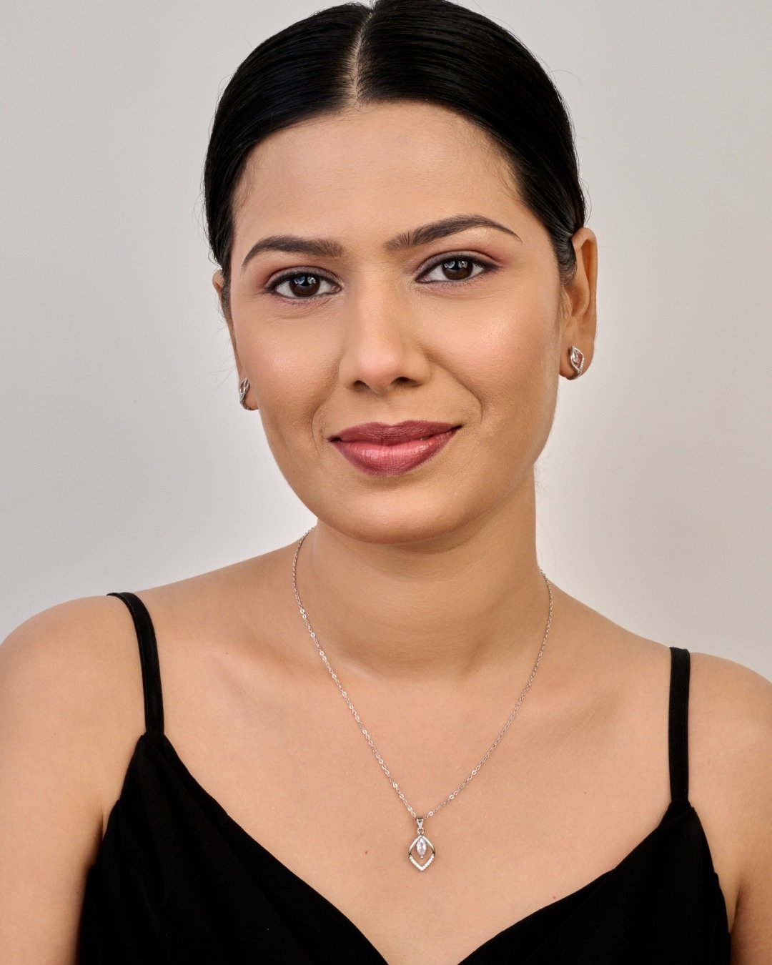 Elegant Marquise Halo Pendant Set – 925 Sterling Silver — view 4