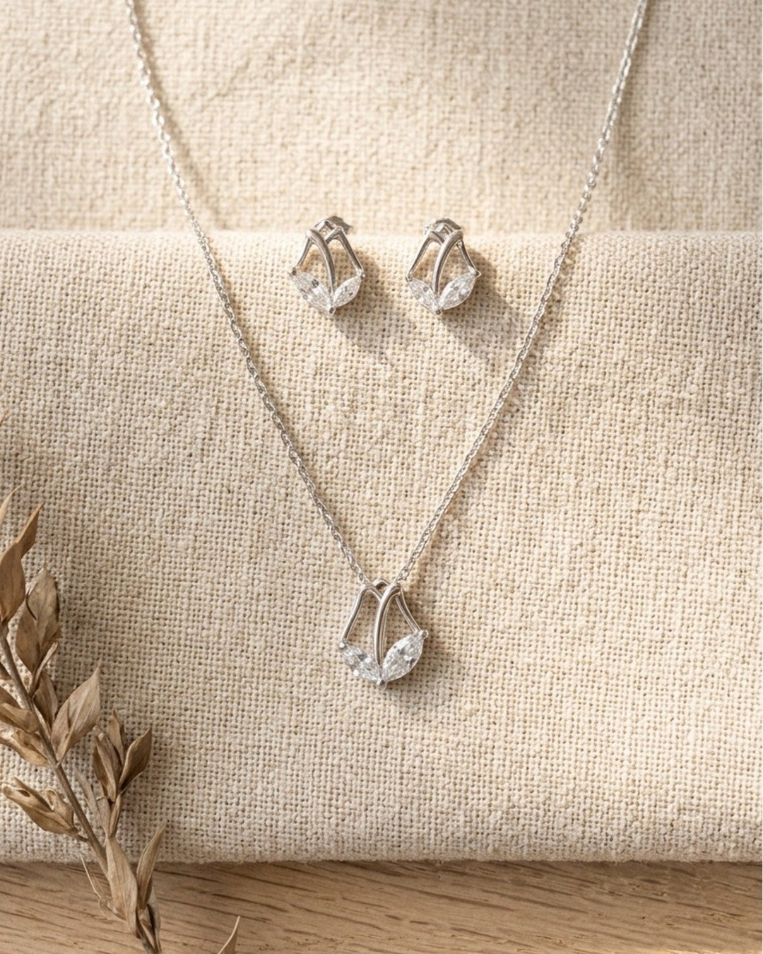 Elegant Marquise Crystal Leaf Pendant Set – 925 Sterling Silver — view 5