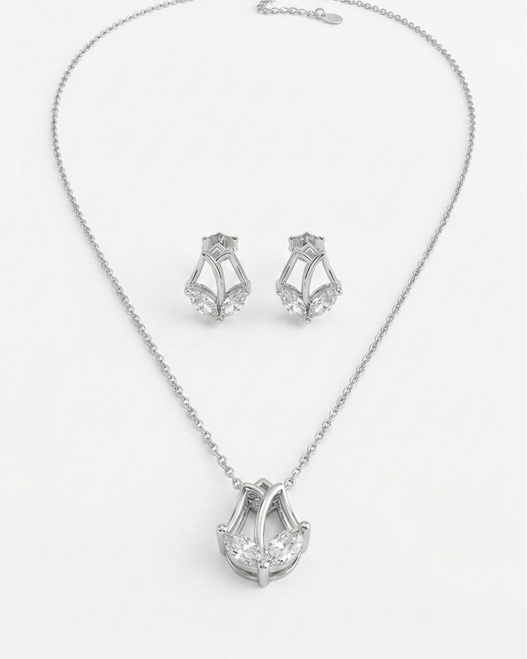 Elegant Marquise Crystal Leaf Pendant Set – 925 Sterling Silver — view 4