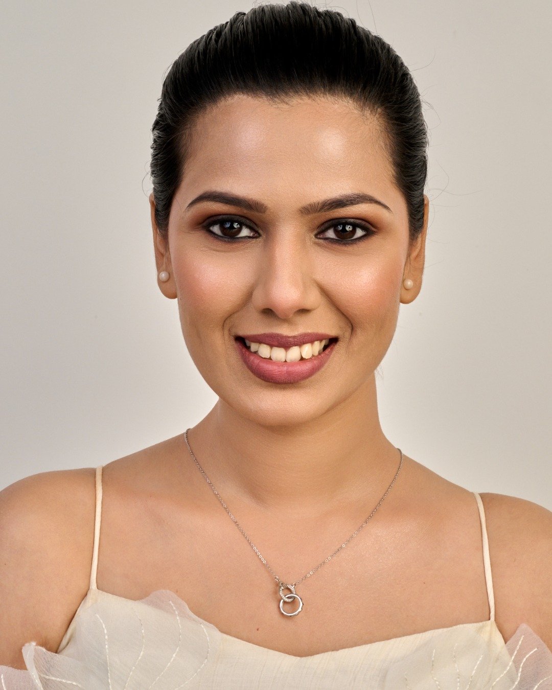 Interlocking Circle Elegance Necklace Set – 925 Sterling Silver — view 2