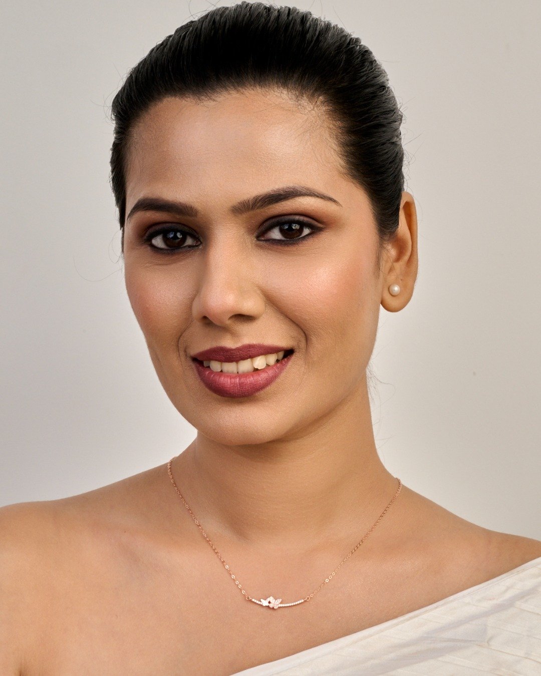 Rose Gold Butterfly Curve Necklace – 925 Sterling Silver — view 3