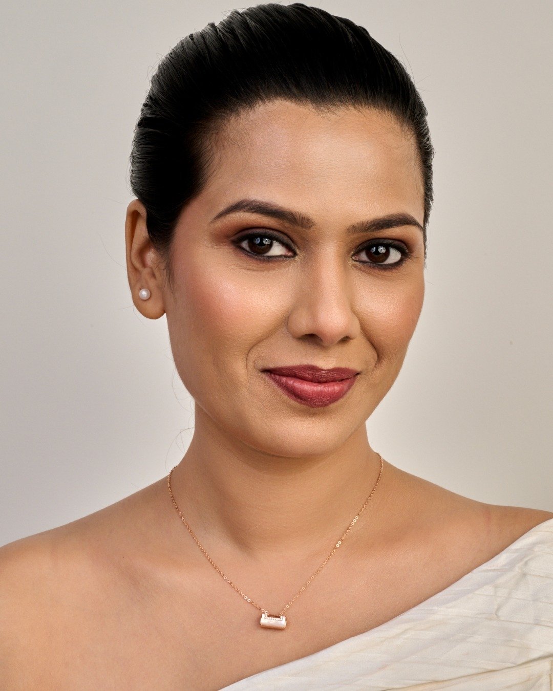 Honeycomb Cylinder Pendant Necklace – 925 Sterling Silver — view 3