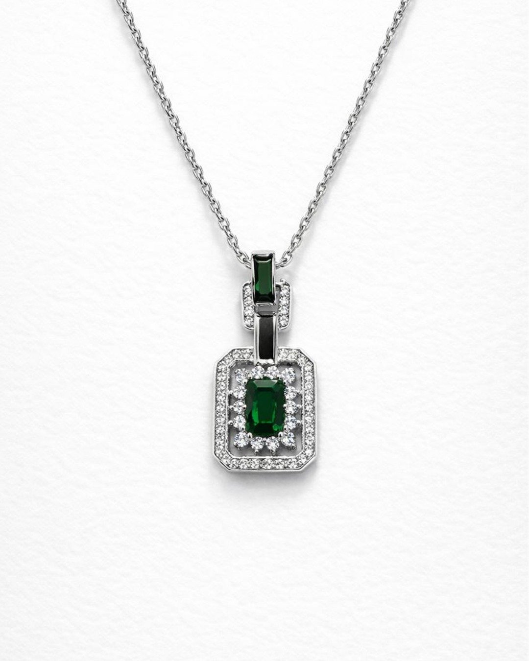Emerald Link Halo Pendant Necklace – 925 Sterling Silver